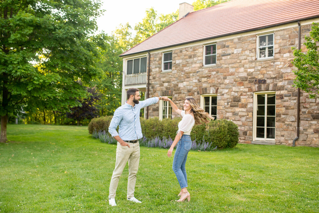 Cross Estate Gardens Engagement Photos