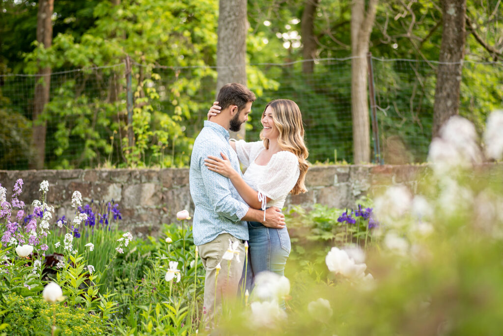 Cross Estate Gardens Engagement Photos