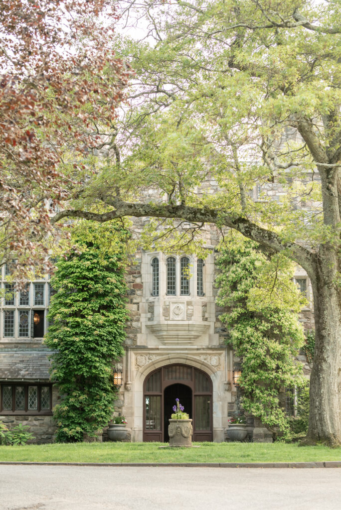 Skylands Manor Engagement Session