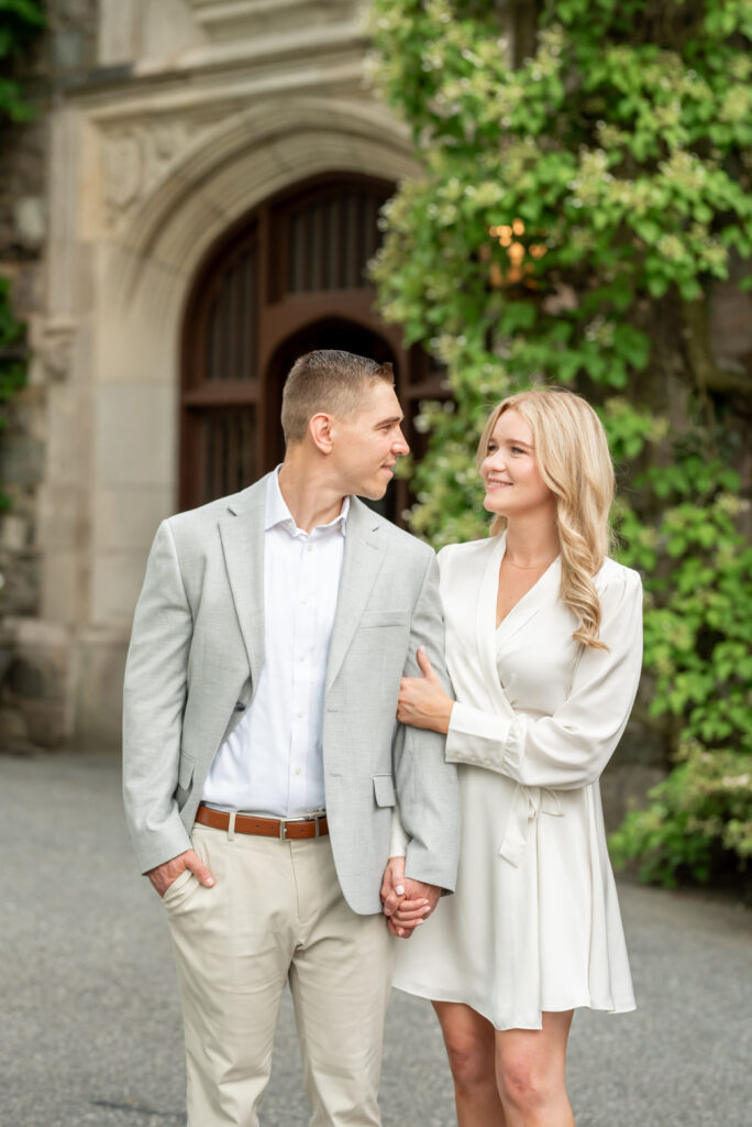 Skylands Manor Engagement Session