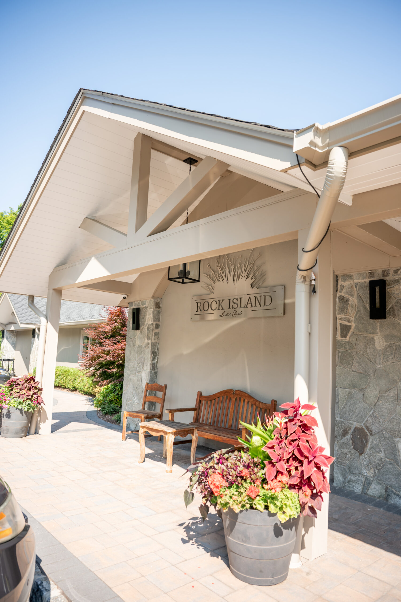 Rock Island Romantic Wedding