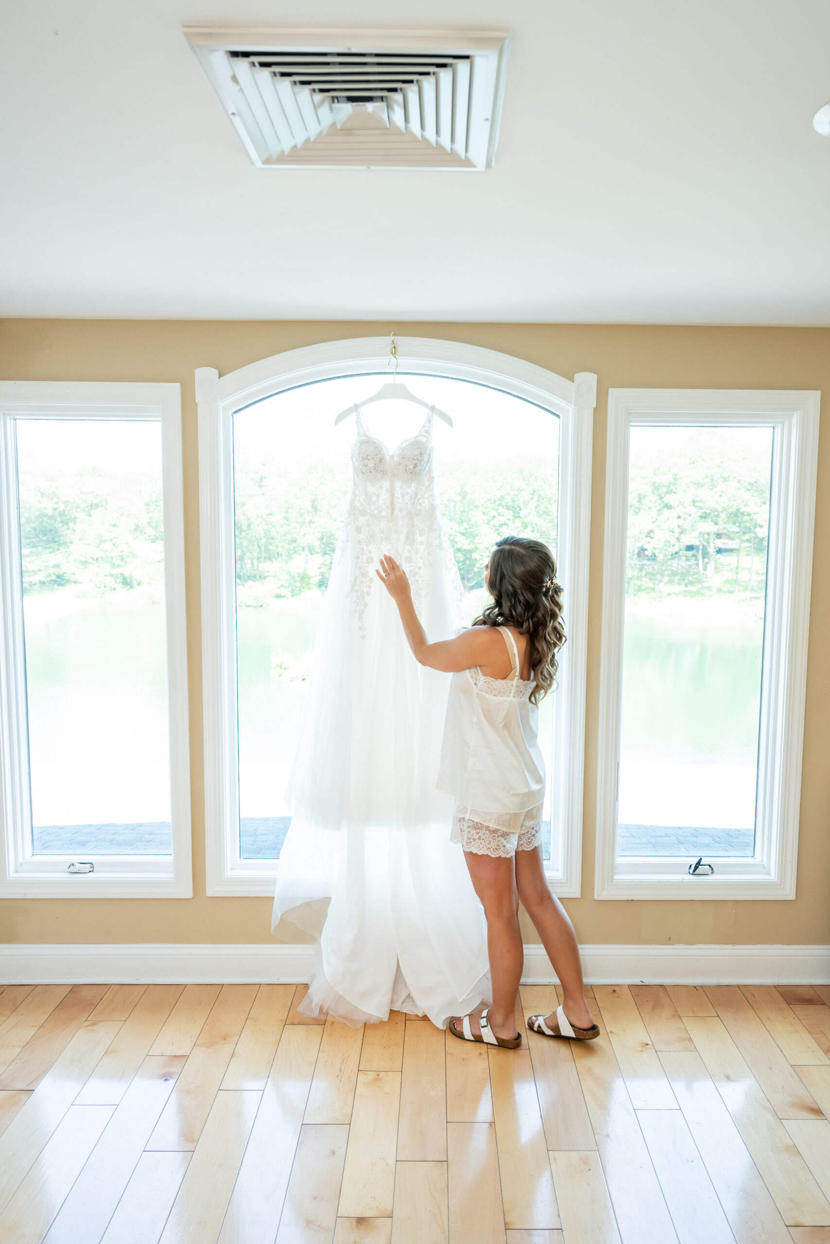 Rock Island Romantic Wedding