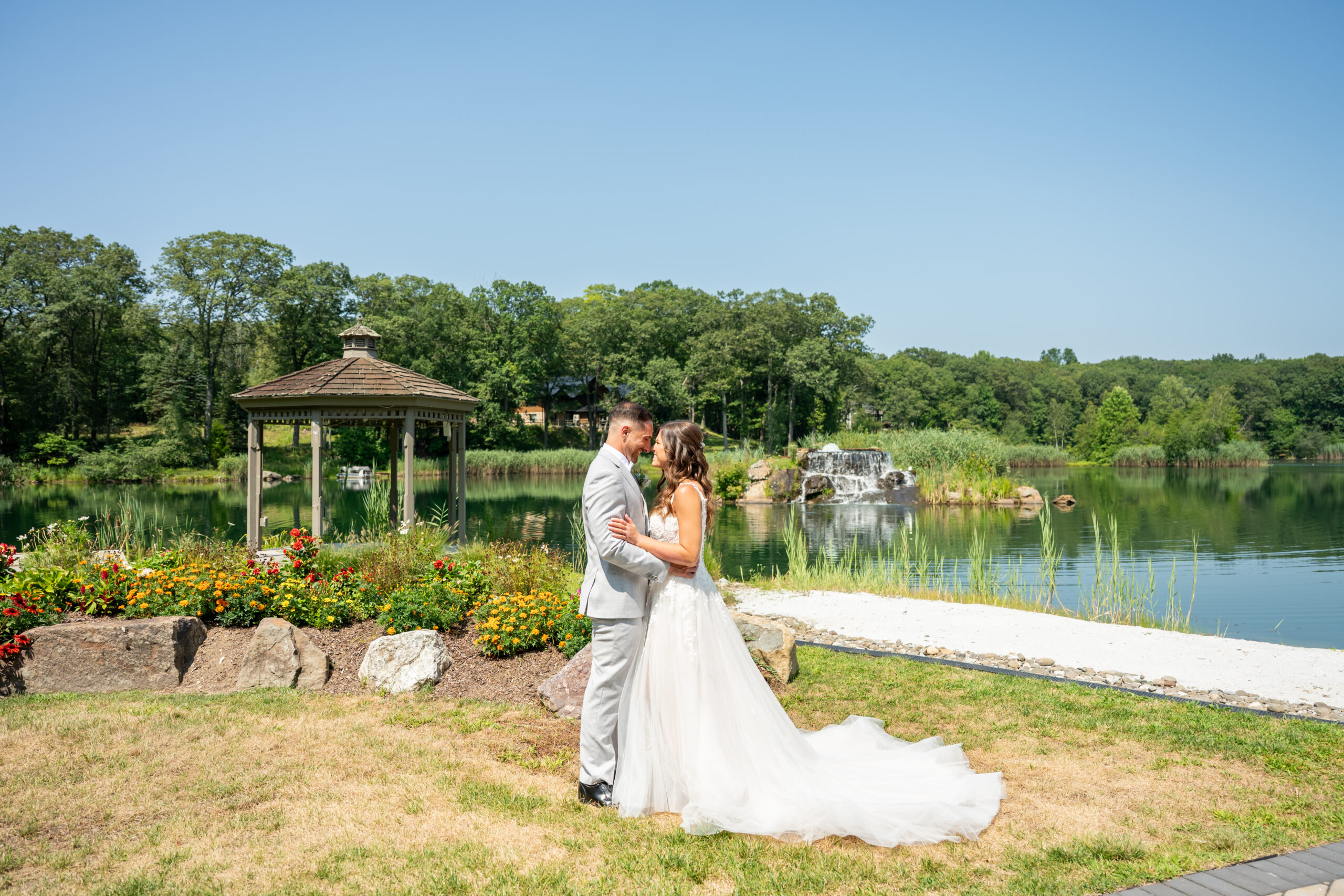 Rock Island Romantic Wedding