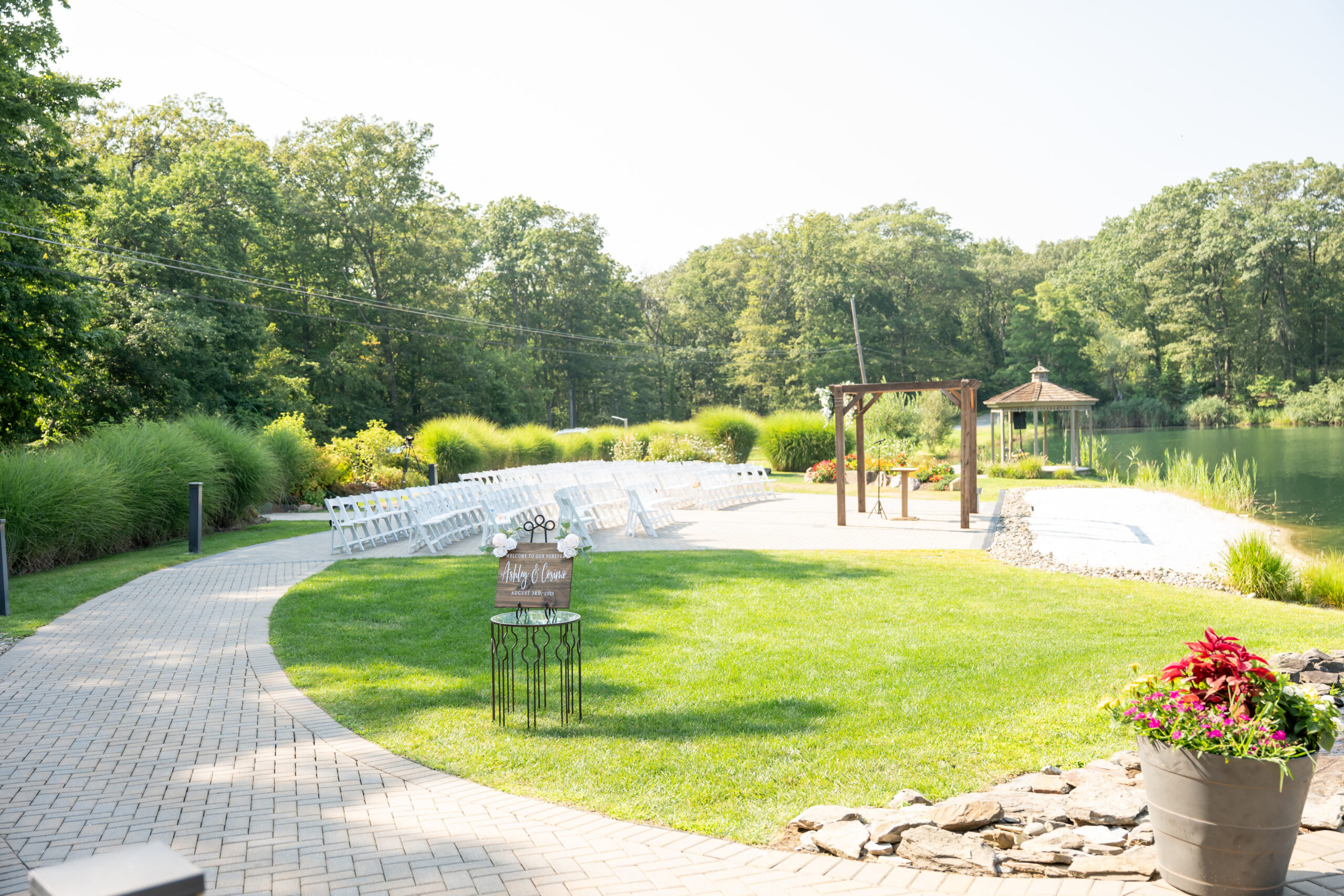 Rock Island Romantic Wedding