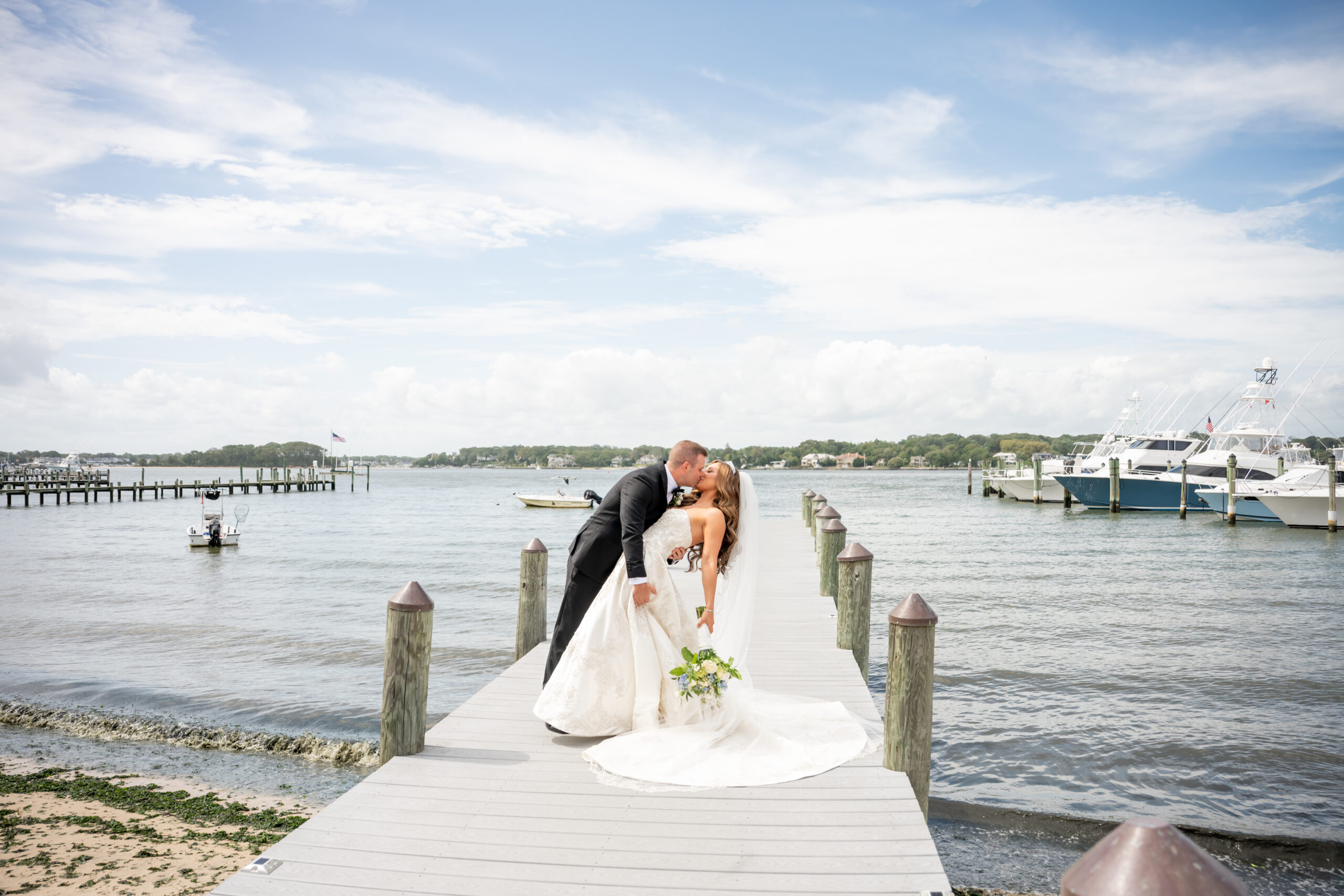 Clarks Landing Yacht Club