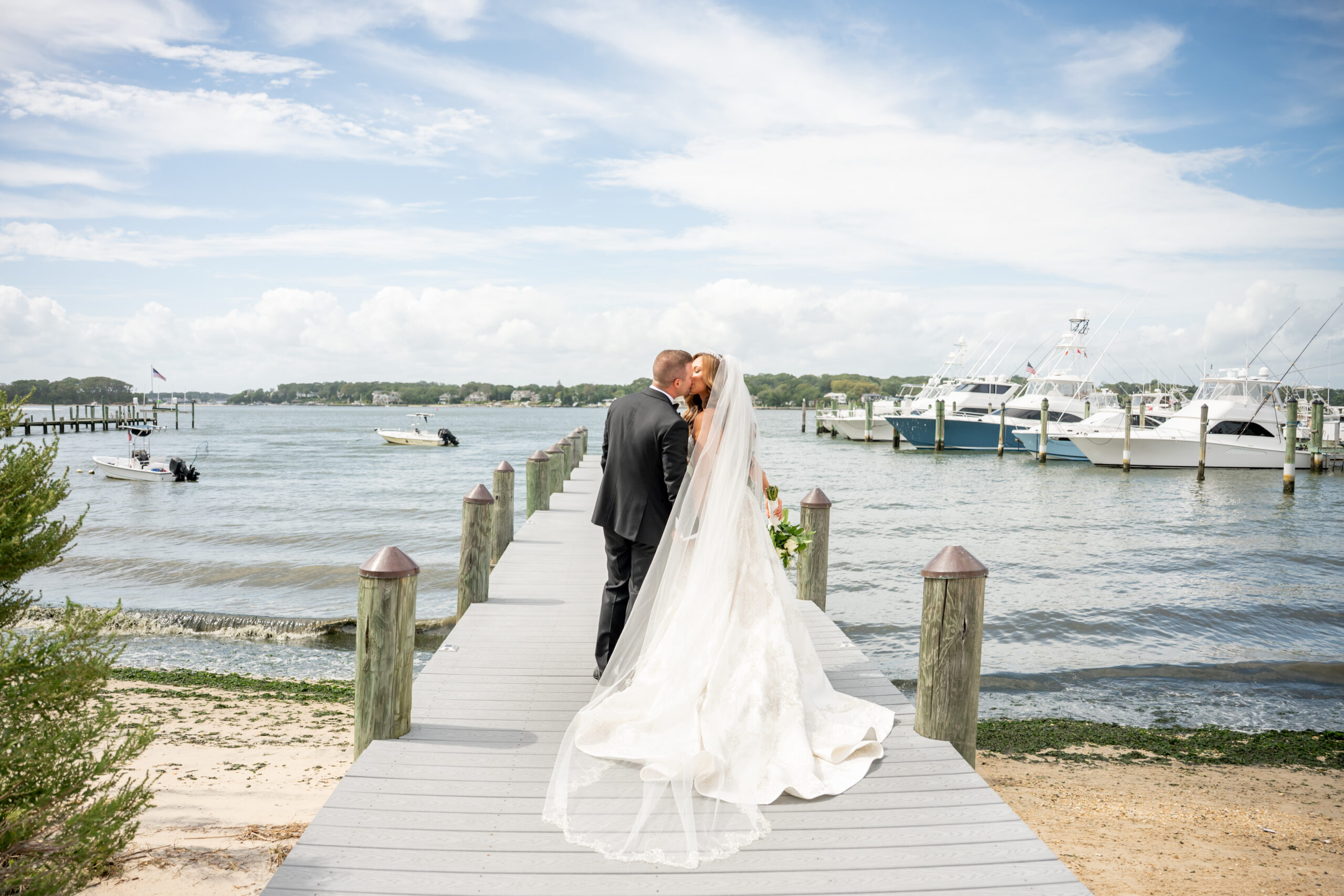 Clarks Landing Yacht Club