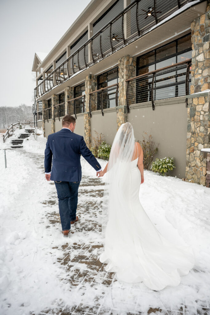 Winter Rock Island Wedding